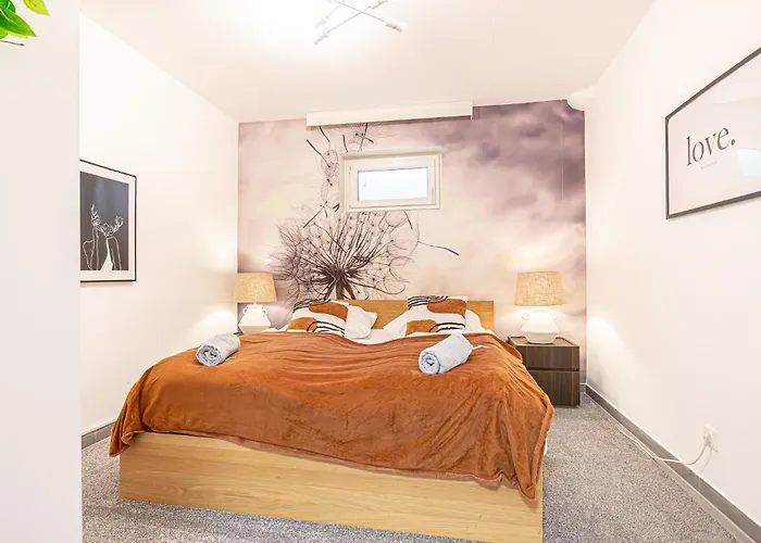 Luxury 6br With Private Pool & Sauna - Pets Allowed Βίλα