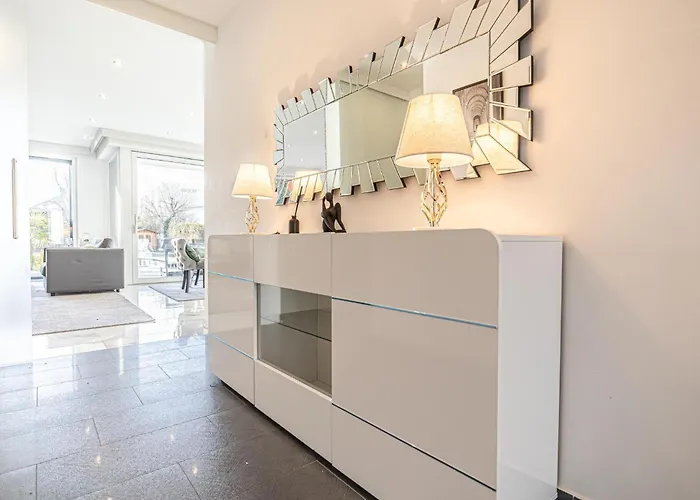 Luxury 6br With Private Pool & Sauna - Pets Allowed *