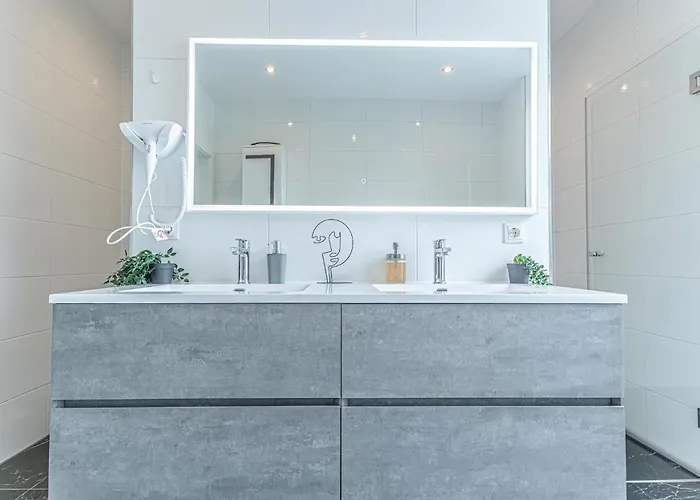 Βίλα Luxury 6br With Private Pool & Sauna - Pets Allowed *